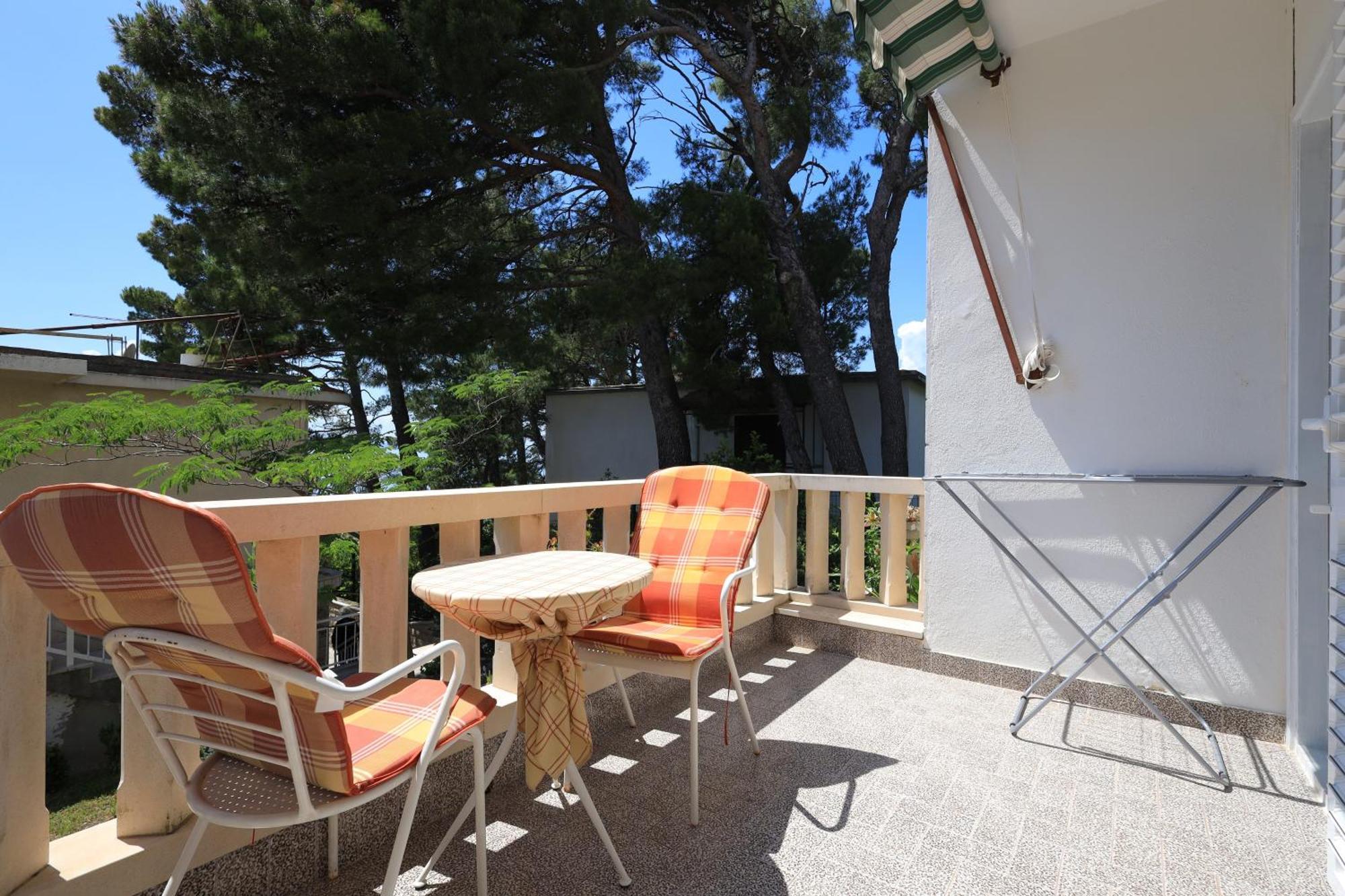 Apartments By The Sea Brela, Makarska - 18356 Ngoại thất bức ảnh